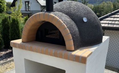 Wood-fired pizza ovens, the ideal solution for the garden