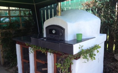 Quelles sont les dimensions d'un four à pizza au feu de bois ?