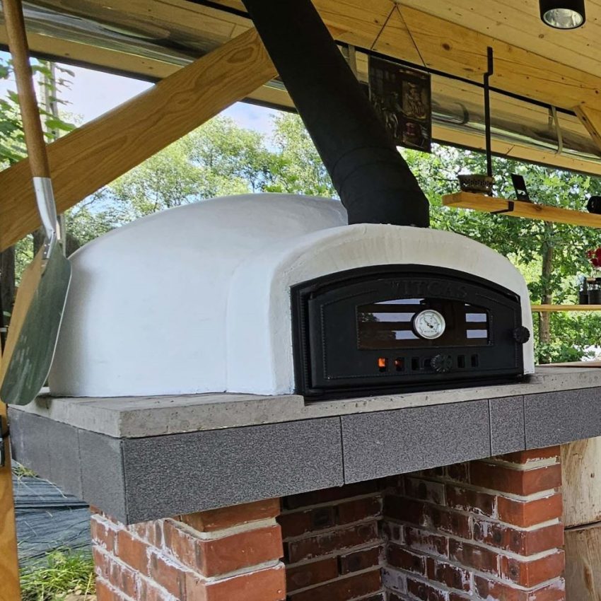 four à pizza à bois pour restaurant